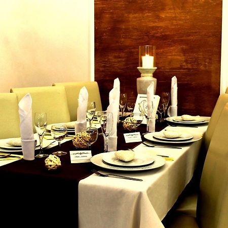 Imperium - Hotel Restauracja Firlej Eksteriør bilde